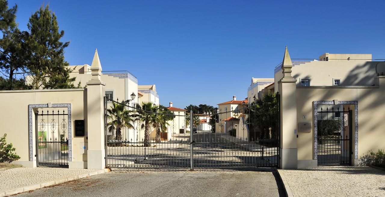 Praia Del Rei Beach 3 Pools Amoreira  Exterior foto
